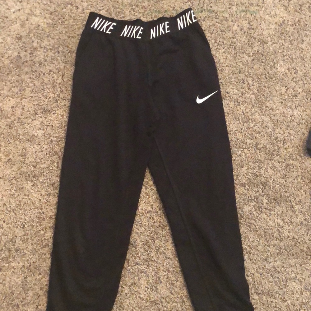 NIKE BLACK JOGGERS